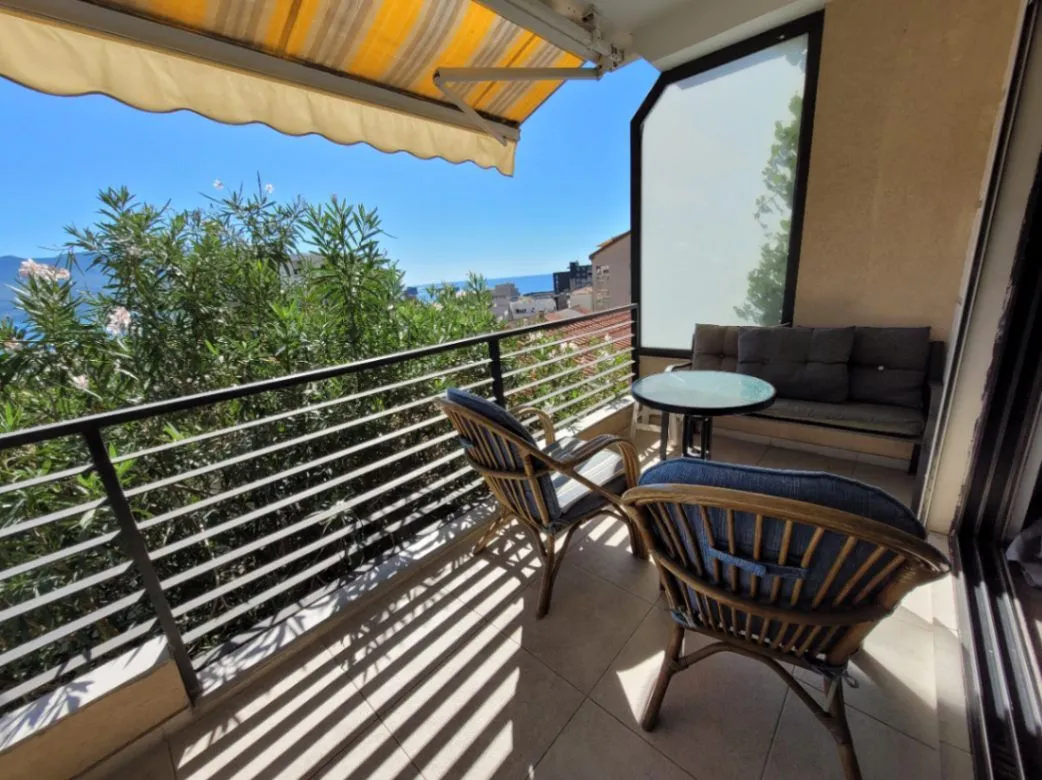 Izdavanje, jednosoban stan, 38m², Gospoština, Budva