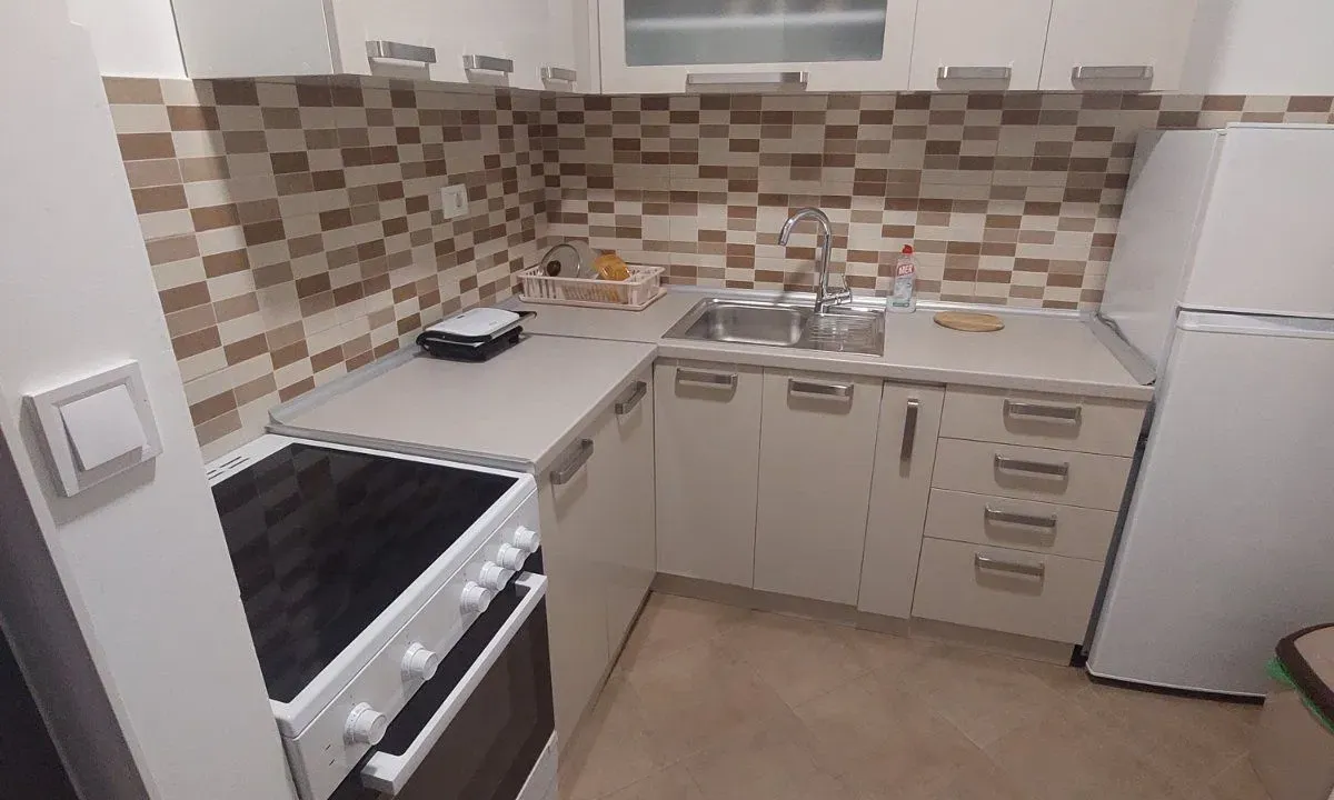 Rent, one bedroom apartment, 45m², Mainski Put, Budva