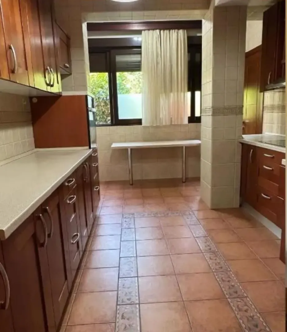 Prodaja, kuća, 200m², Gorica C, Podgorica
