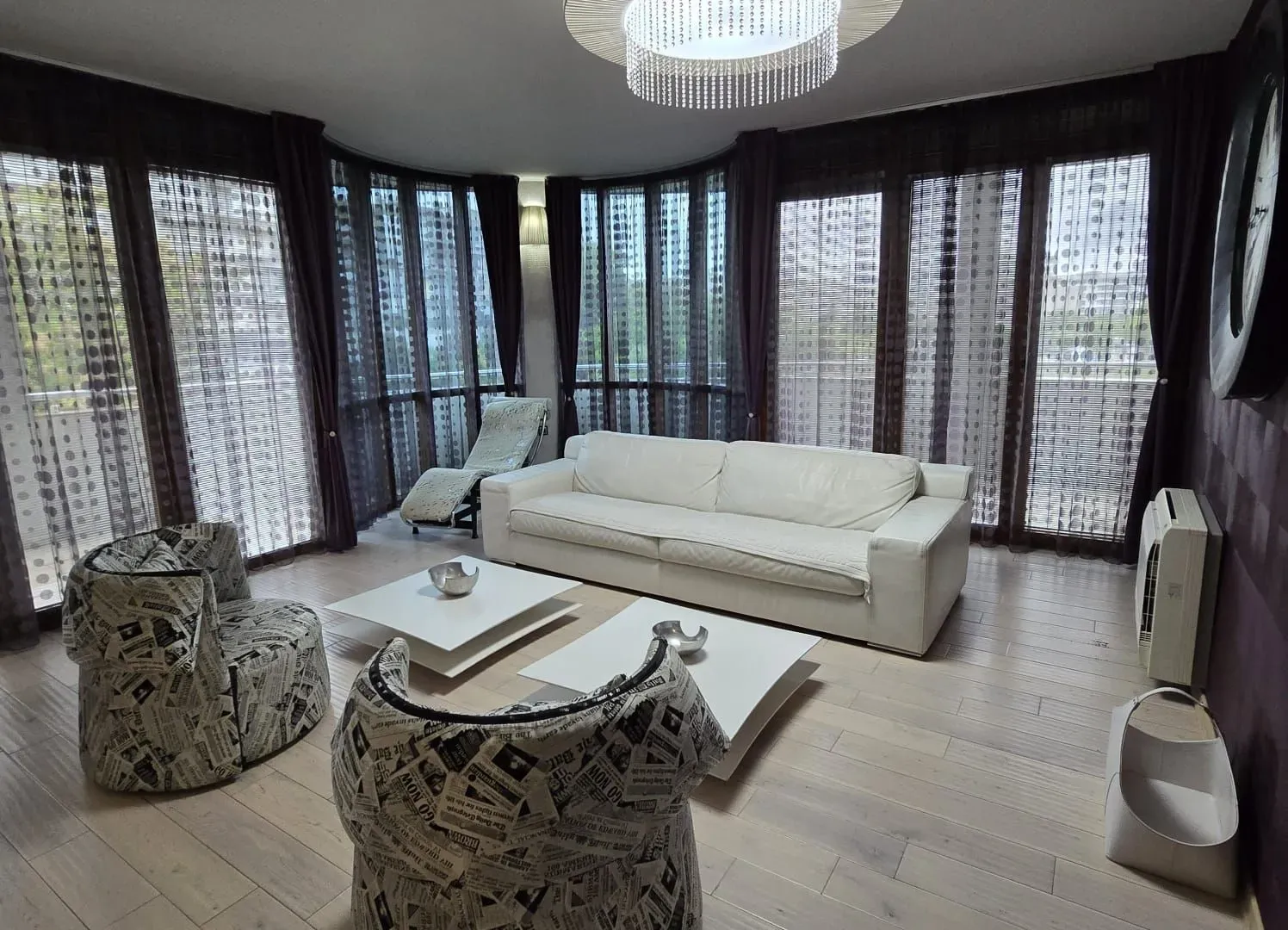 Izdavanje, trosoban stan, 140m², Preko Morače, Podgorica