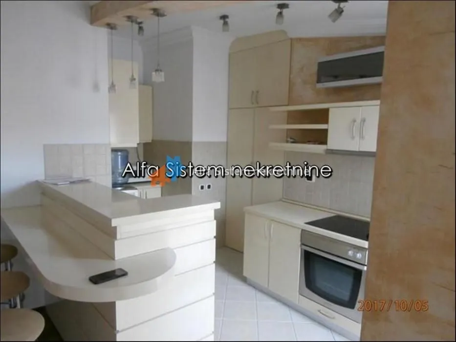 Rent, four bedroom apartment, 120m², Vračar Centar, Vračar Sve Podlokacije