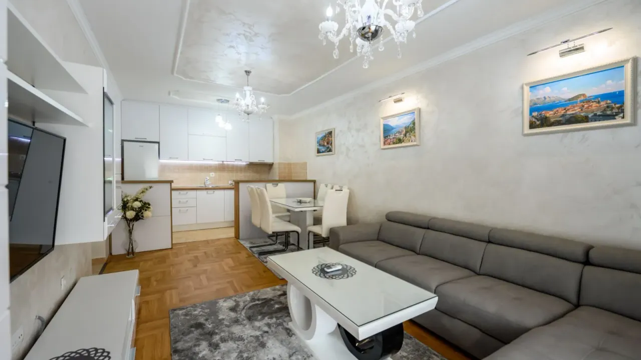Rent, two bedroom apartment, 65m², Stari Aerodrom, Podgorica