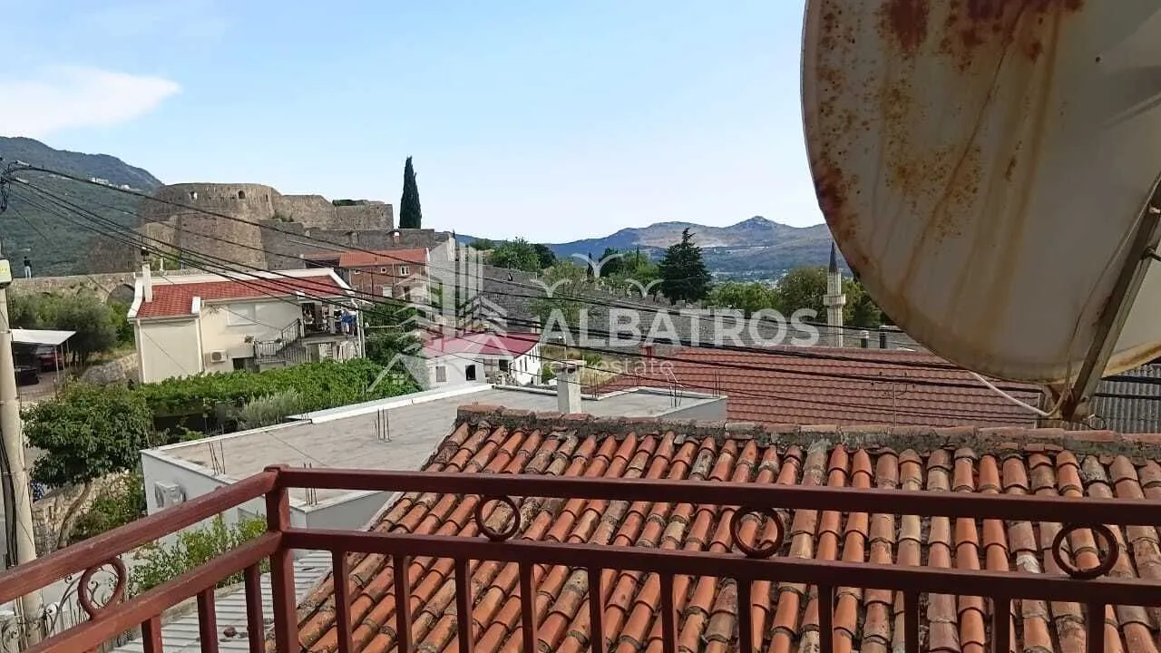 Sale, house, 130m², Centar, Bar
