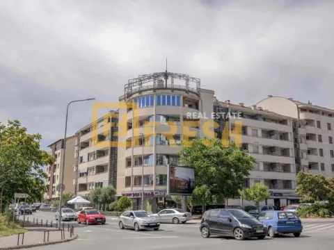 Izdavanje, dvosoban stan, 60m², Preko Morače, Podgorica - image 1