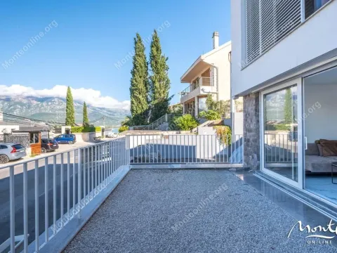 Prodaja, kuća, 100m², Đuraševići, Tivat