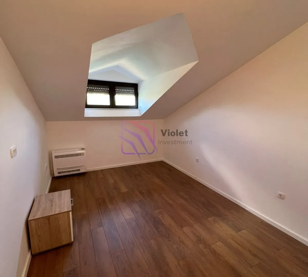 Prodaja, kuća, 343m², Zabjelo, Podgorica