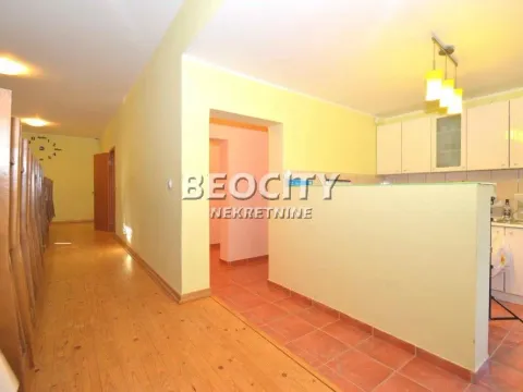 Prodaja, kuća, 320m², Mladenovac (mesto), Mladenovac - image 9