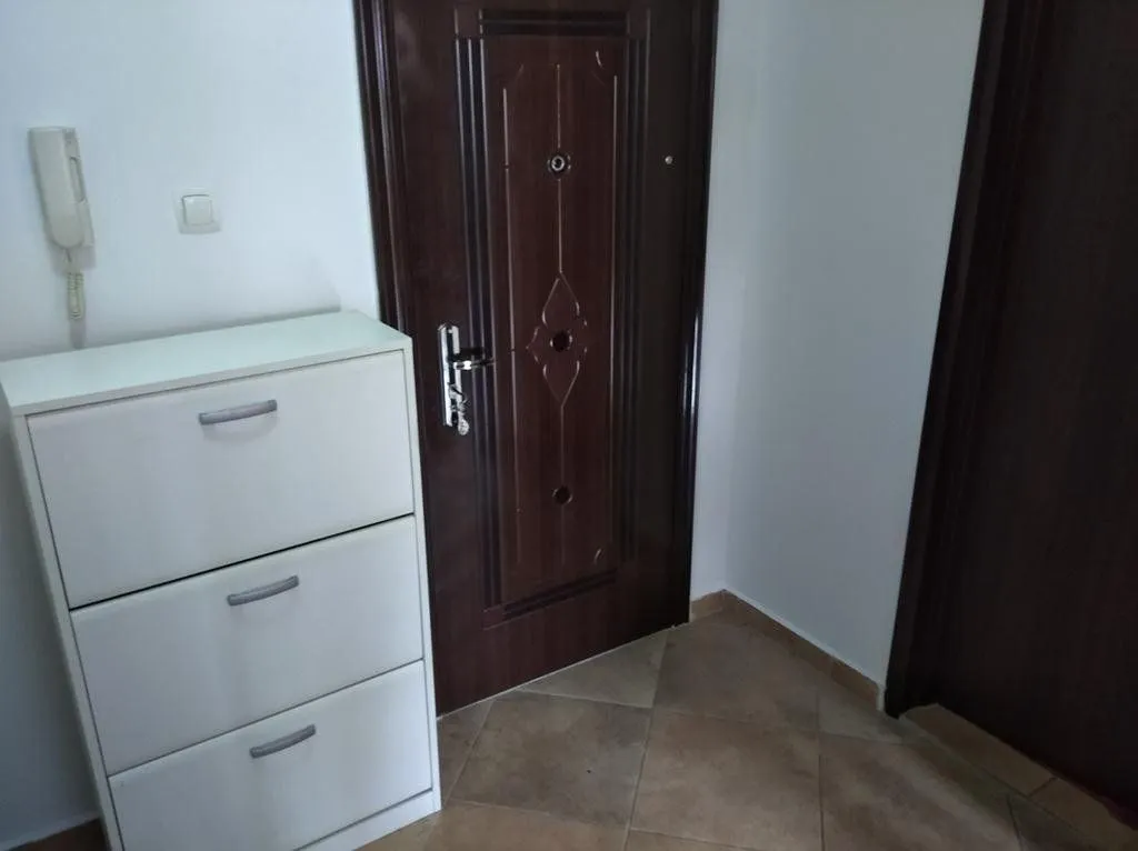 Izdavanje, jednosoban stan, 50m², City Kvart, Podgorica