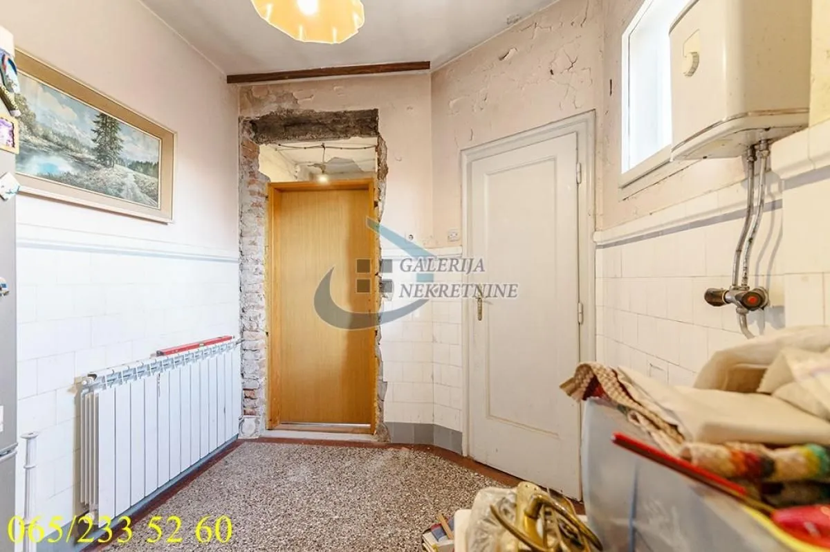 Prodaja, trosoban stan, 77m², Stari Grad, Beograd