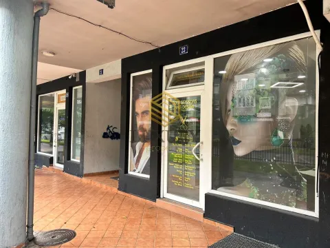 Rent, office space, 90m², Stari Aerodrom, Podgorica - image 1