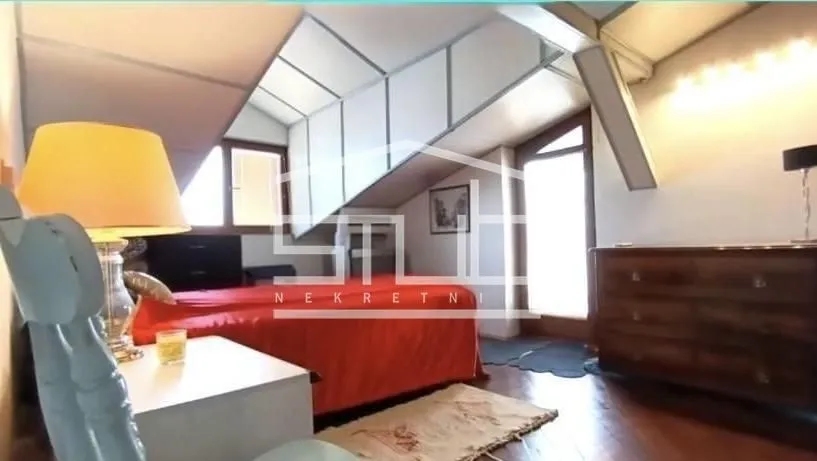 Sale, three bedroom apartment, 110m², Stari Grad, Beograd