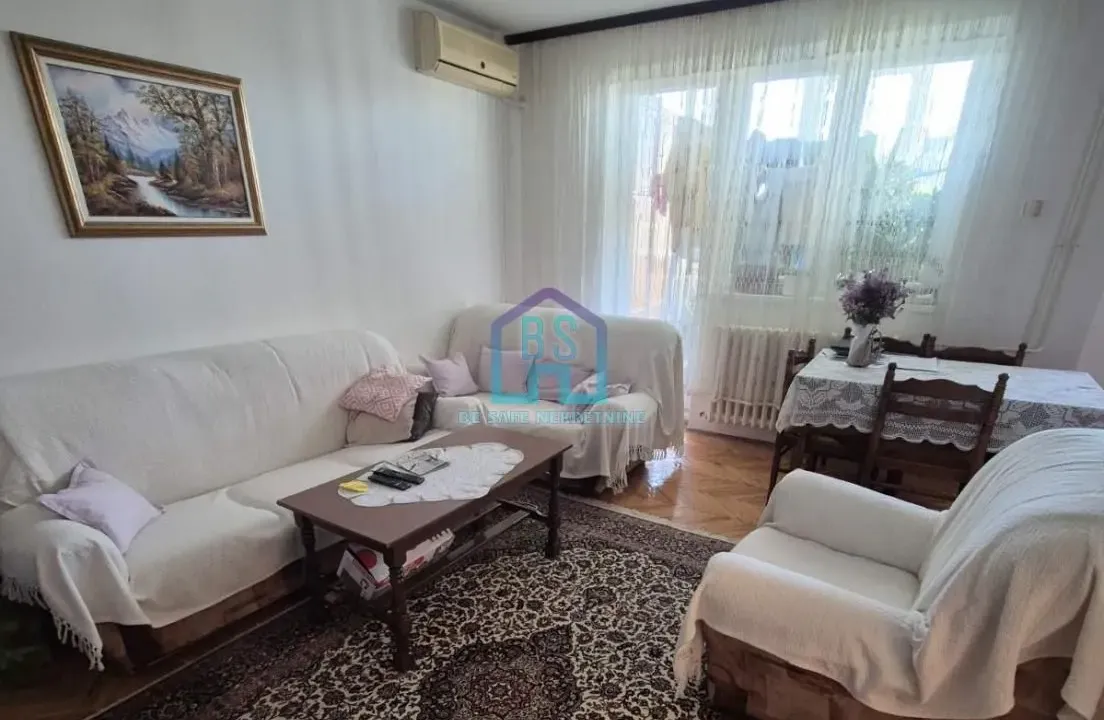 Prodaja, dvosoban stan, 52m², Bulevar Oslobodjenja, Novi Sad Sve Podlokacije