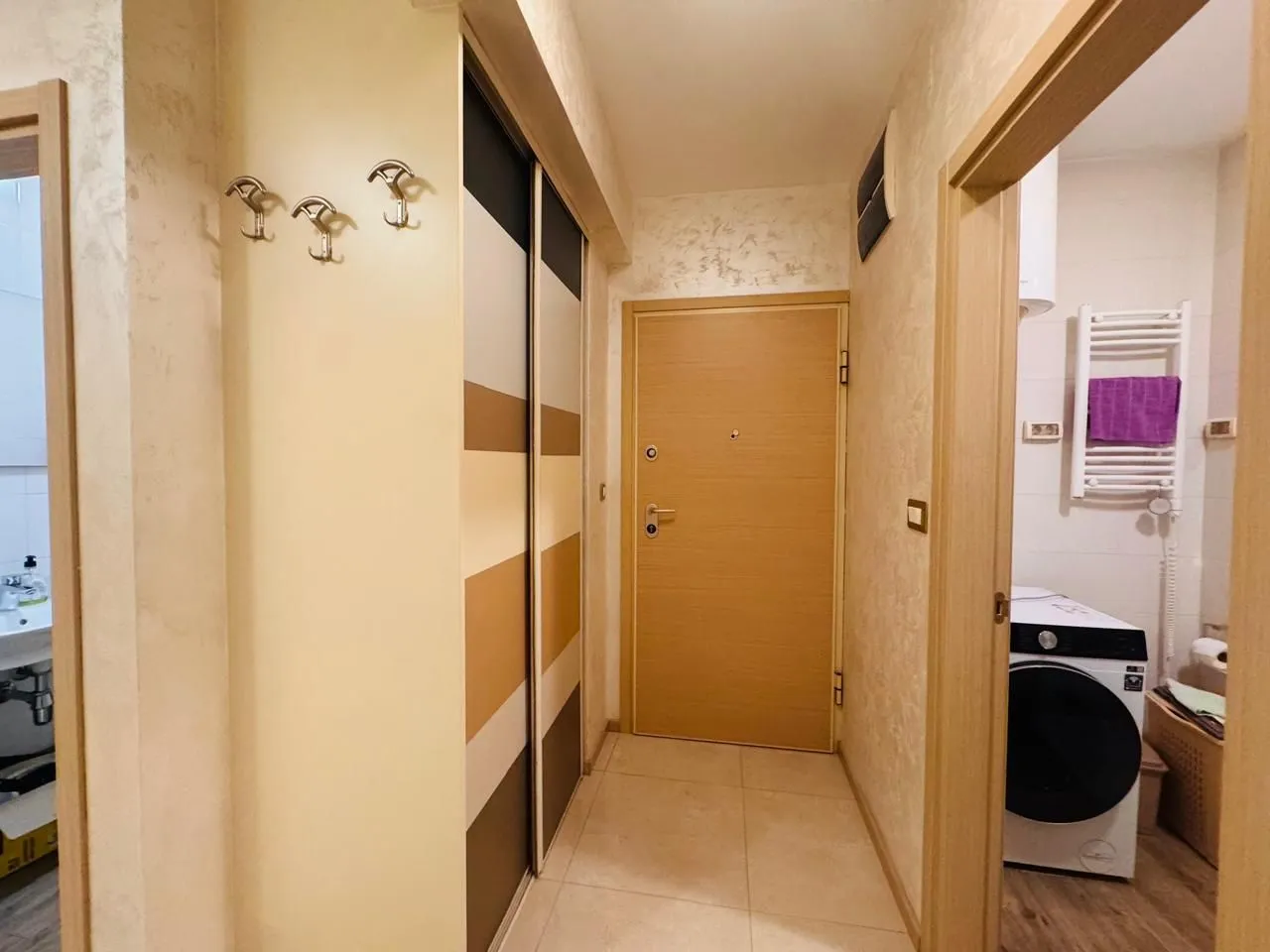 Rent, two bedroom apartment, 72m², City Kvart, Podgorica