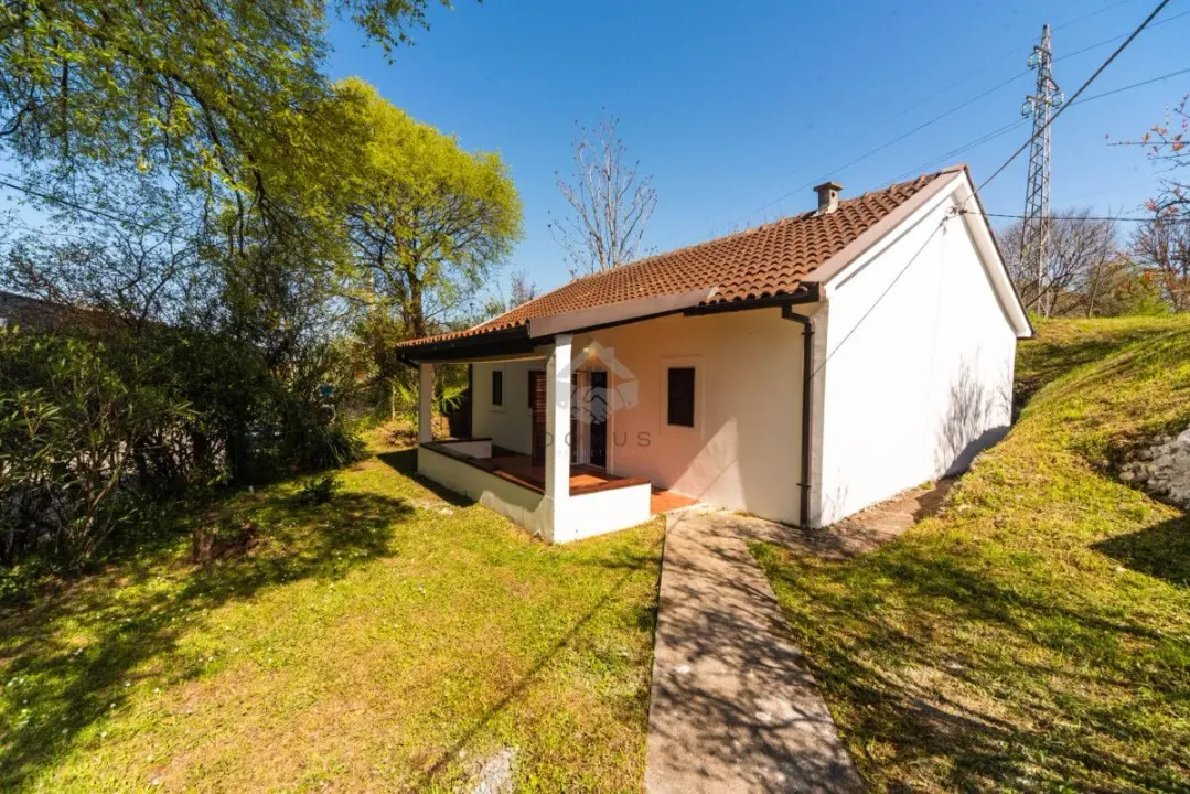 Rent, house, 60m², Rogami, Podgorica