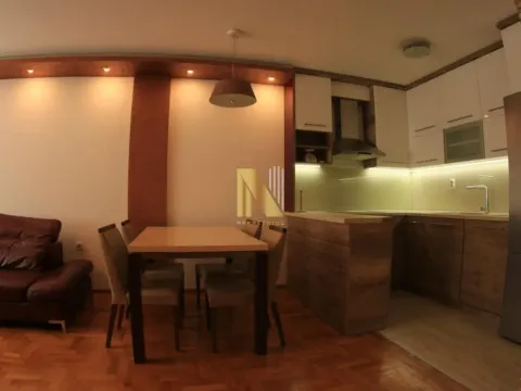 Izdavanje, četvorosoban stan, 77m², Rotkvarija, Novi Sad Sve Podlokacije - image 2