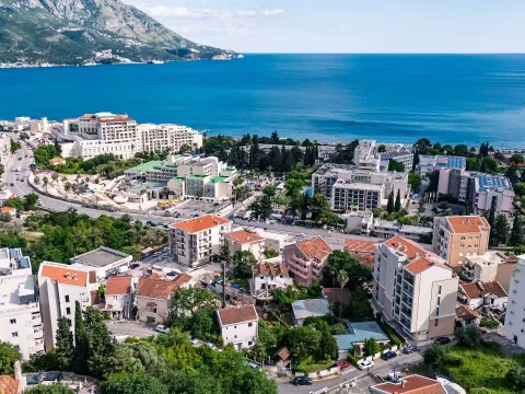 Prodaja, dvosoban stan, 57m², Bečići, Budva - image 1