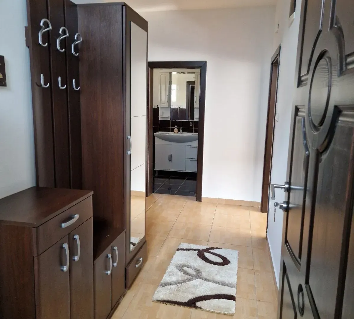 Rent, three bedroom apartment, 115m², Tološi, Podgorica