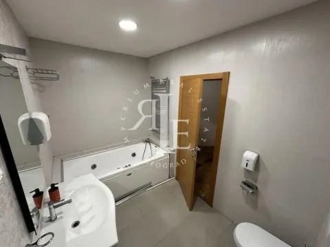 Izdavanje, poslovni prostor, 197m², Novi Beograd Sve Podlokacije, Beograd - image 19