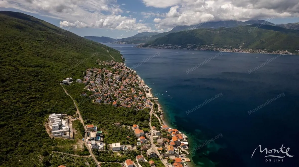 Prodaja, kuća, 328m², Krašići, Tivat