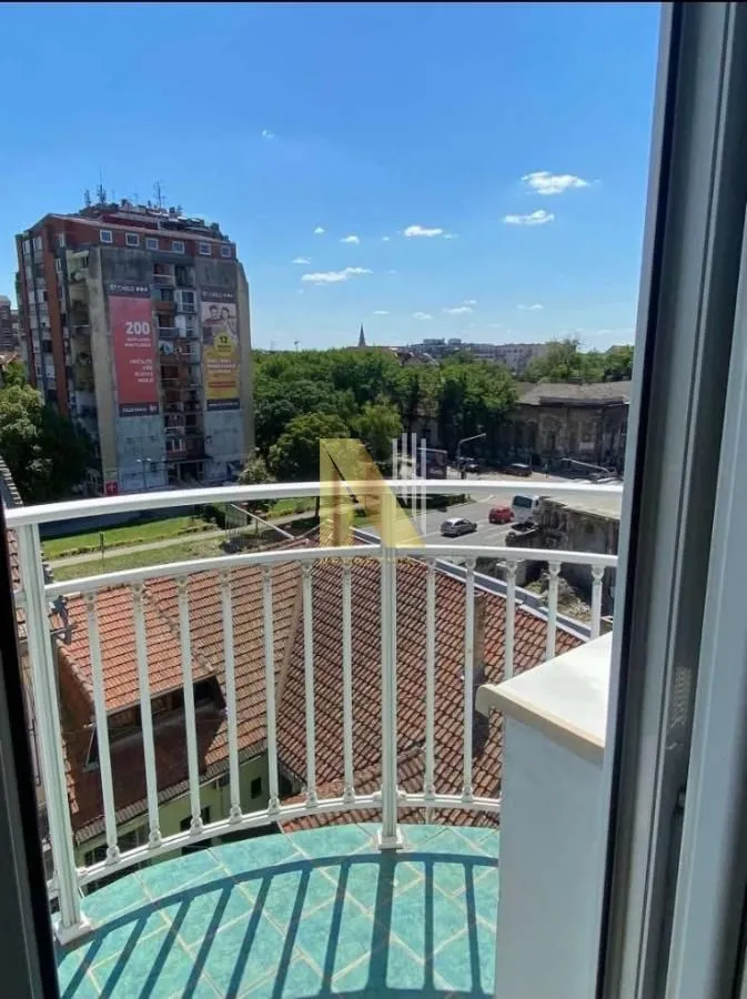 Prodaja, dvosoban stan, 53m², Centar, Subotica