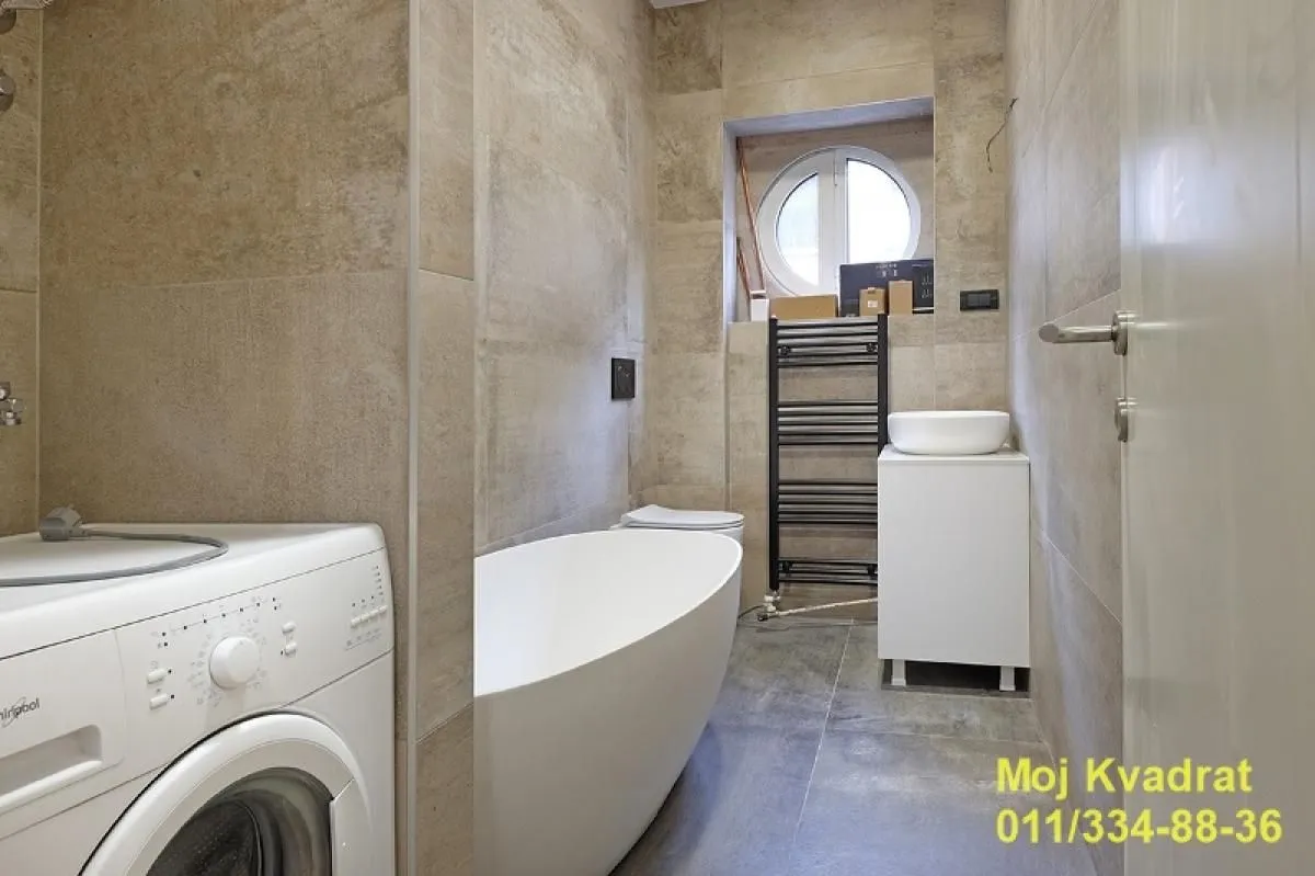 Prodaja, četvorosoban stan, 105m², Vračar Sve Podlokacije, Beograd