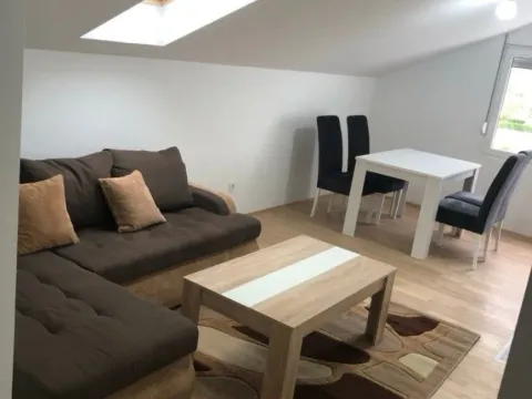 Izdavanje, jednosoban stan, 40m², Zabjelo, Podgorica - image 9