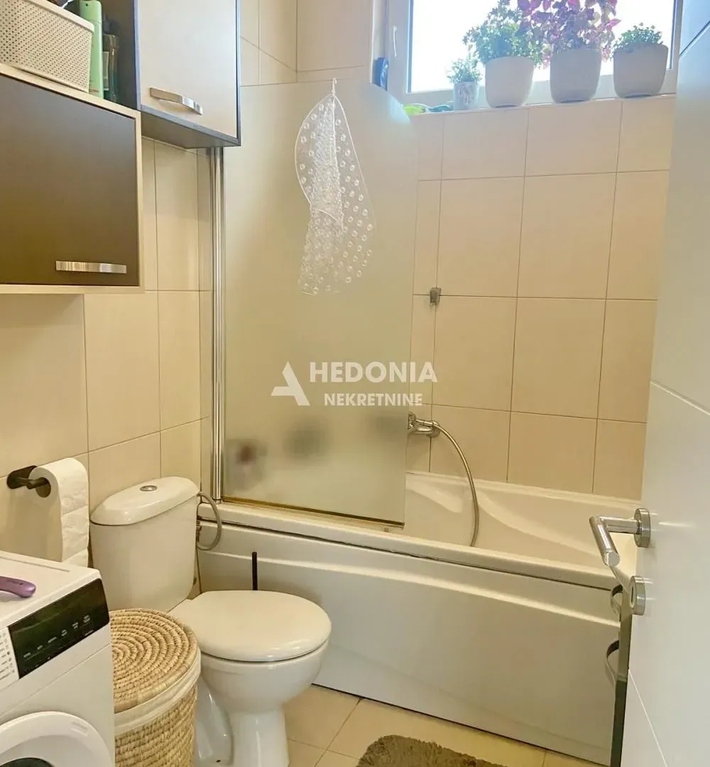 Prodaja, trosoban stan, 76m², Gradska Bolnica, Zvezdara Sve Podlokacije