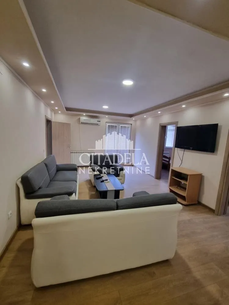 Prodaja, trosoban stan, 73m², Čukarica, Beograd