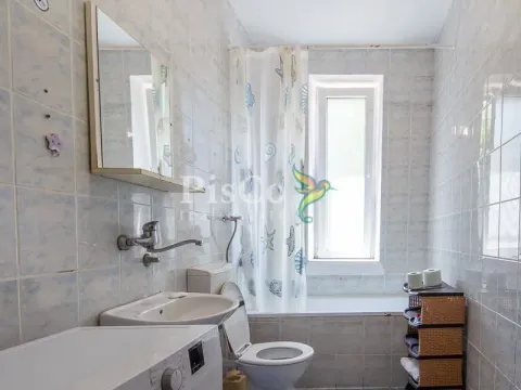 Izdavanje, dvosoban stan, 65m², Centar, Podgorica - image 9