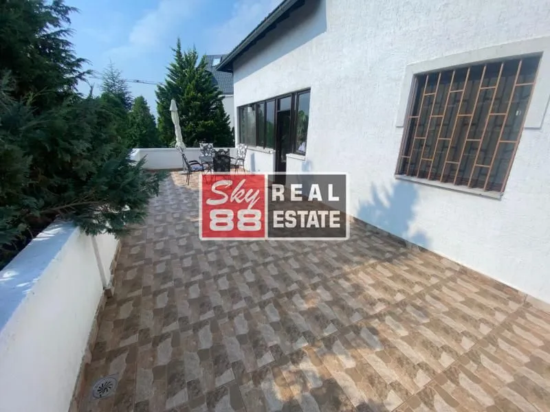 Rent, apartment, 340m², Savski Venac, Beograd