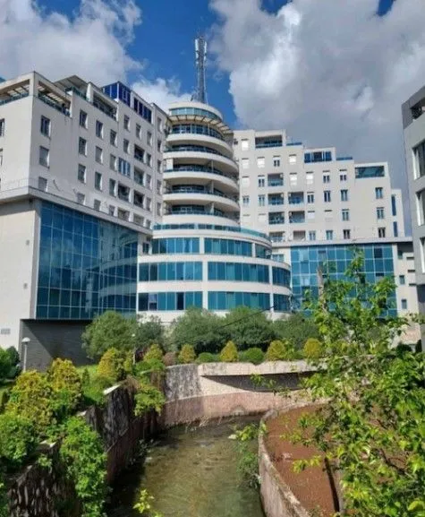 Izdavanje, dvosoban stan, 92m², Podgorica, Crna Gora