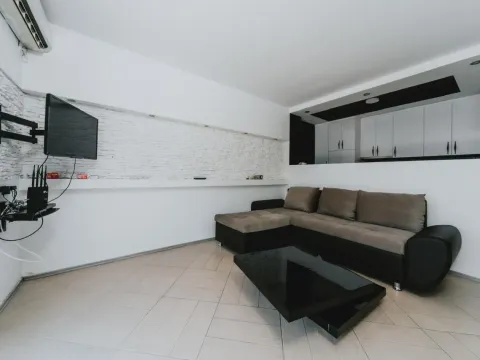 Prodaja, stan, 100m², Budva, Crna Gora - image 2