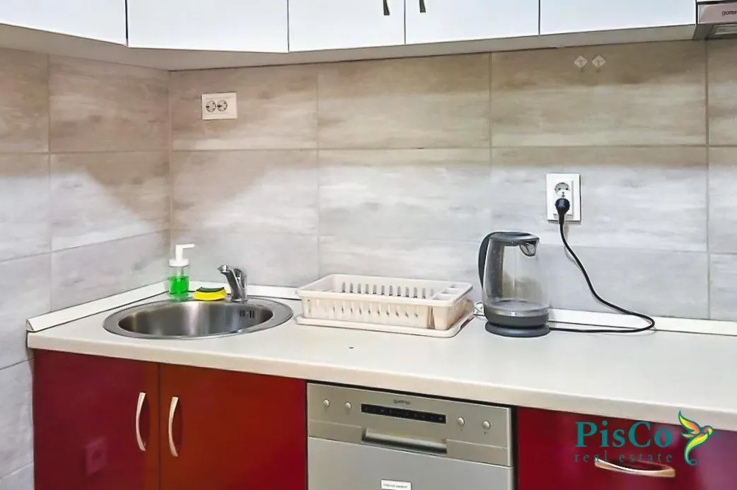 Izdavanje, dvosoban stan, 60m², Blok 5, Podgorica