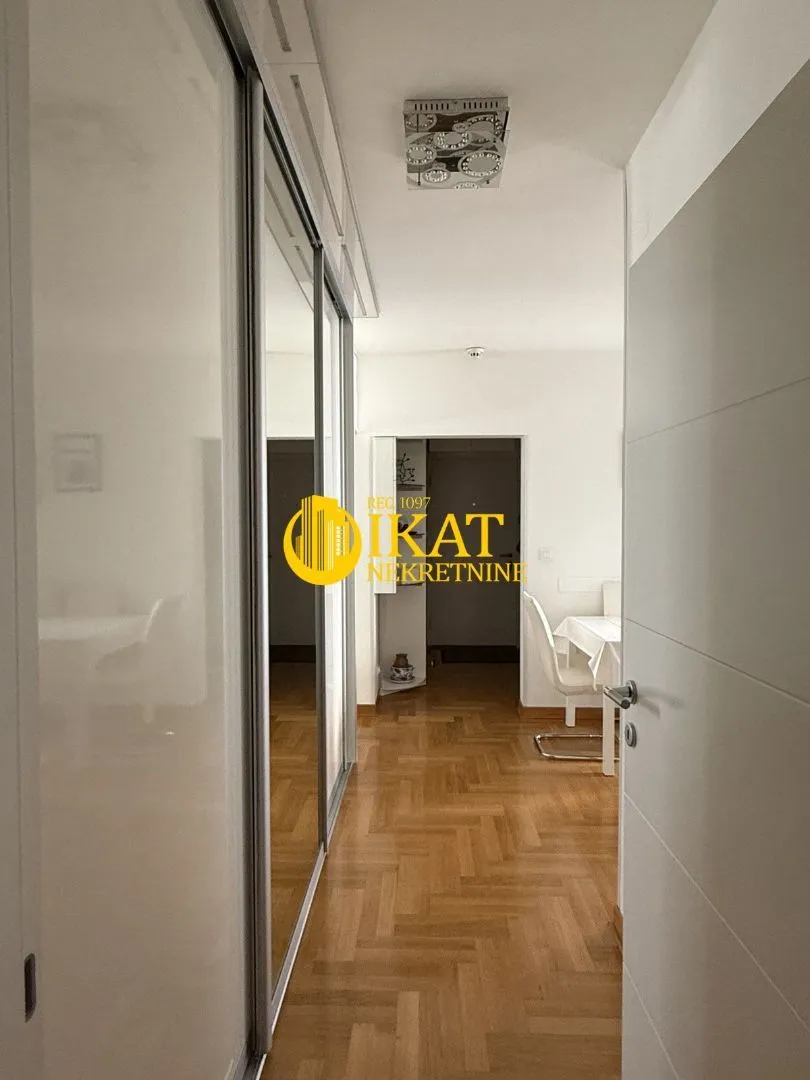 Prodaja, trosoban stan, 85m², Novi Beograd Sve Podlokacije, Beograd