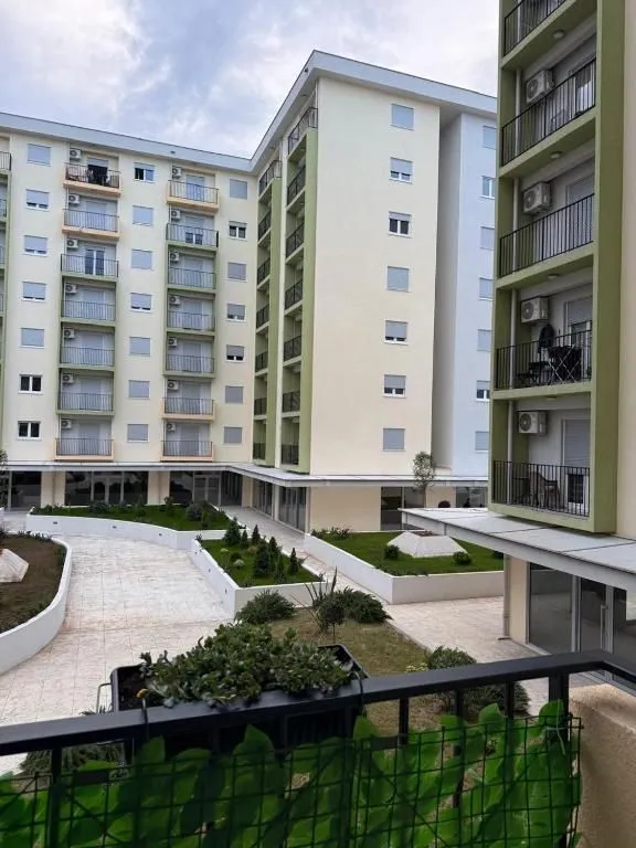 Stan-na-dan, jednosoban stan, 39m², Pobrežje, Podgorica