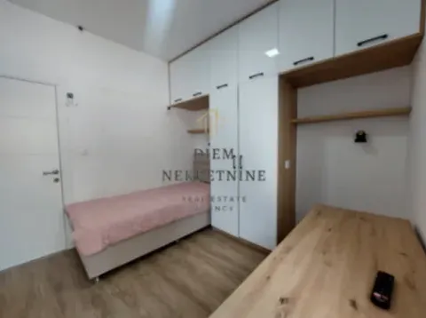 Izdavanje, dvosoban stan, 75m², Kalimanj, Tivat - image 9