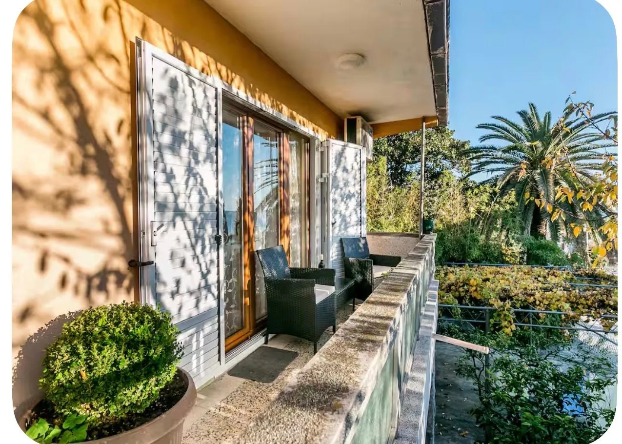 Rent, two bedroom apartment, 105m², Igalo, Herceg Novi