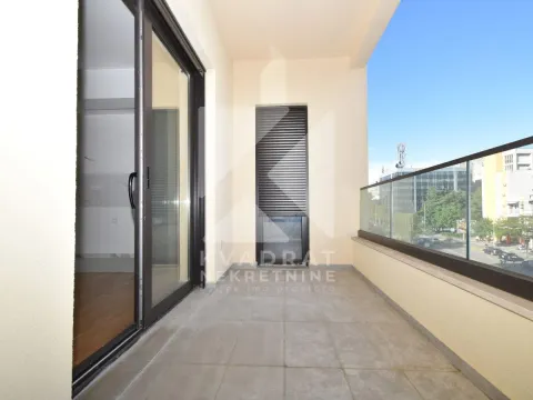 Izdavanje, poslovni prostor, 75m², Stara Varoš, Podgorica - image 5