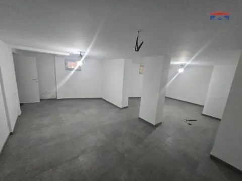 Sale, office space, 306m², Grbavica, Novi Sad Sve Podlokacije - image 13