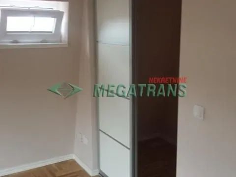 Izdavanje, kuća, 300m², Savski Venac, Beograd - image 14