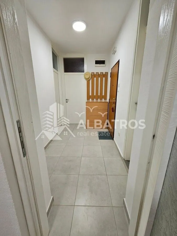 Rent, two bedroom apartment, 622m², Centar, Bar