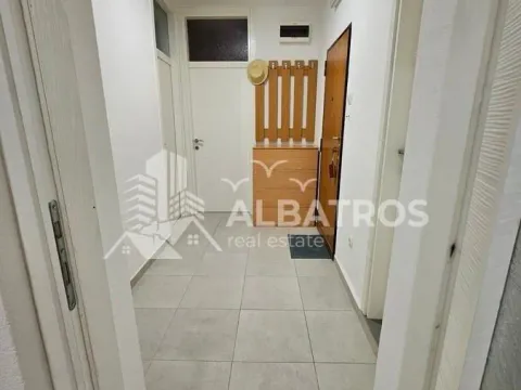 Rent, two bedroom apartment, 622m², Centar, Bar - image 7
