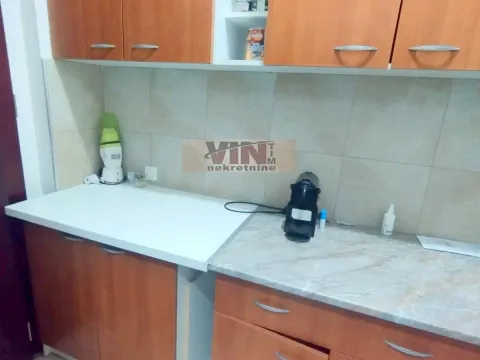 Izdavanje, poslovni prostor, 40m², Altina, Beograd - image 10