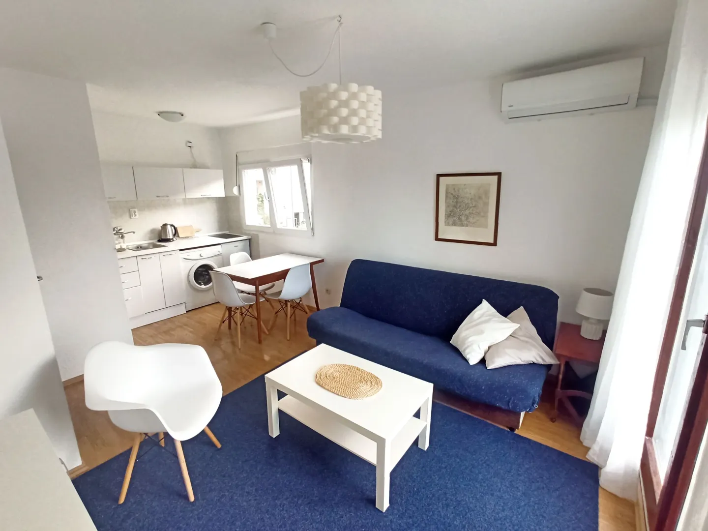 Izdavanje, jednosoban stan, 65m², Lazi, Budva