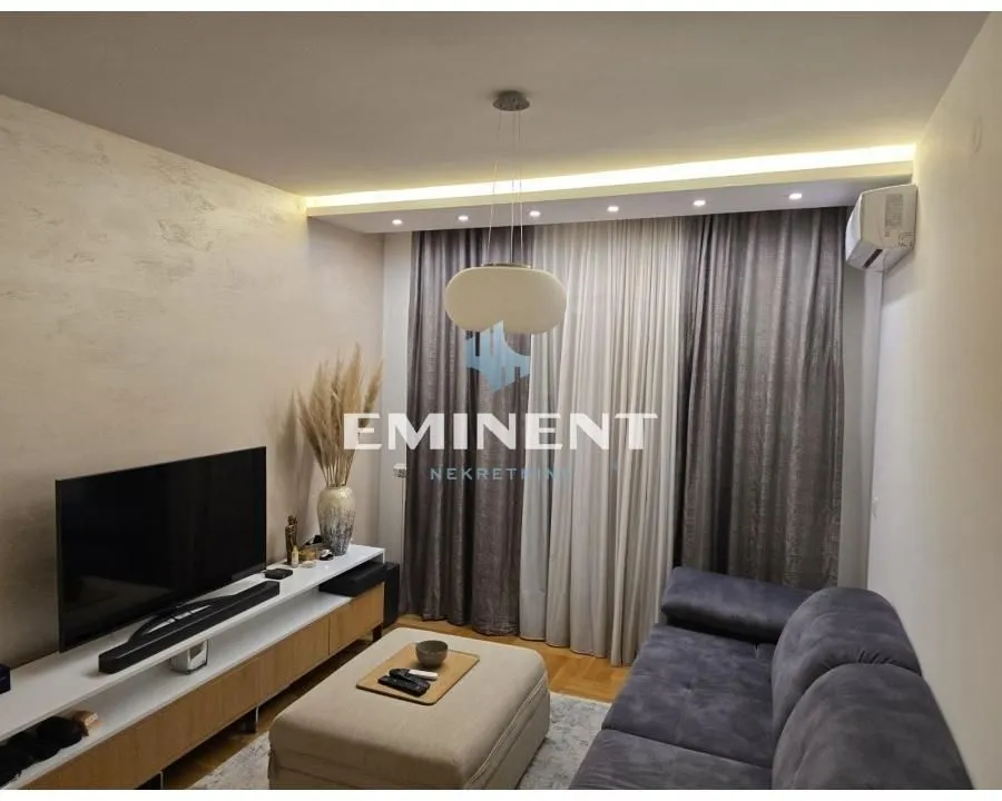 Rent, two bedroom apartment, 47m², Zemun Gornji Grad, Zemun Sve Podlokacije