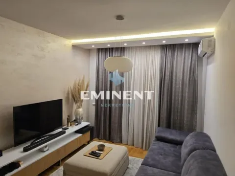 Stan in Zemun Gornji Grad