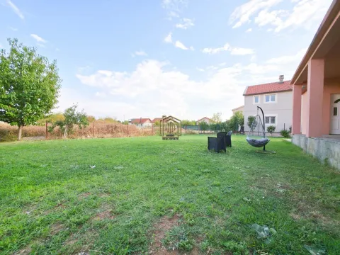 Rent, house, 137m², Donji Kokoti, Podgorica - image 17