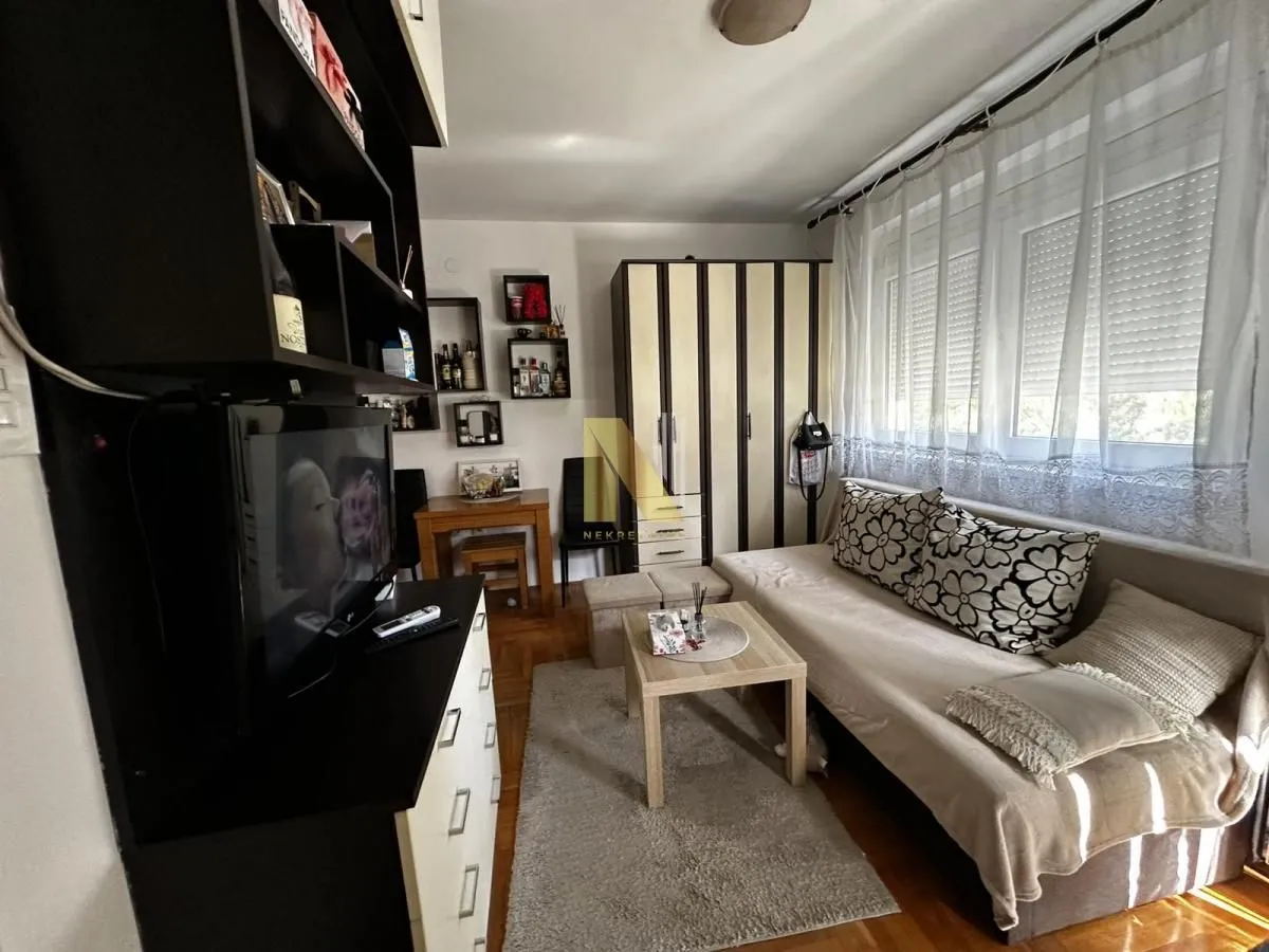 Prodaja, jednosoban stan, 26m², Podbara, Novi Sad Sve Podlokacije