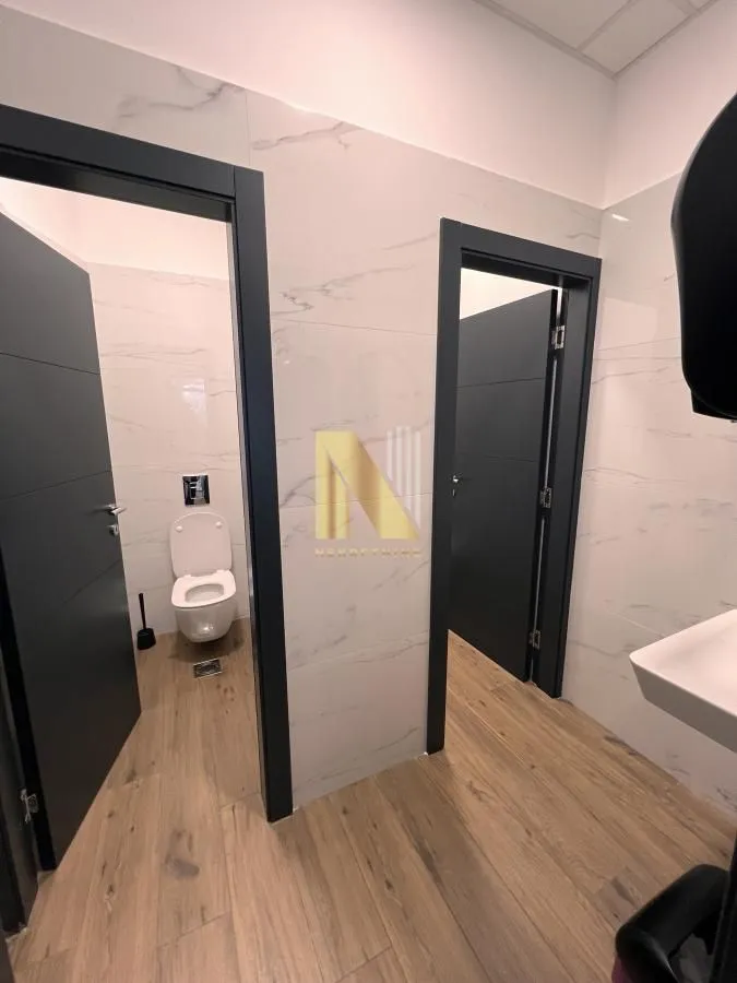 Rent, office space, 452m², Bulevar Oslobodjenja, Novi Sad Sve Podlokacije