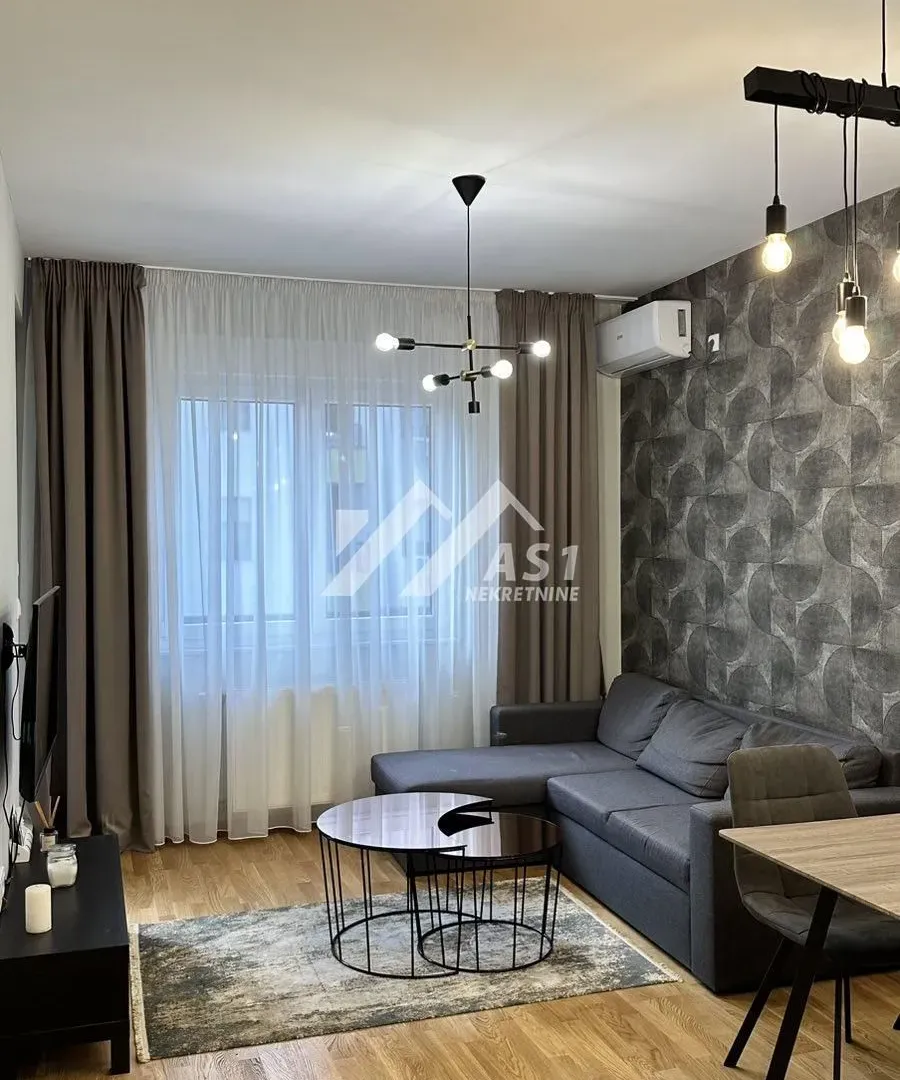 Izdavanje, jednosoban stan, 39m², Adamovićevo Naselje, Novi Sad Sve Podlokacije